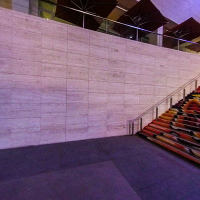 Stairs/Escalator