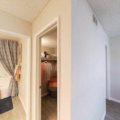 Walk-in Closet