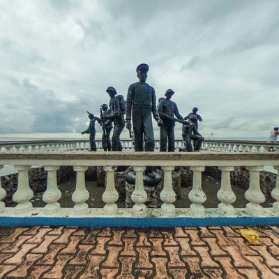 Talisay Landing Statue