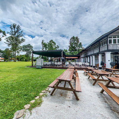 Outdoor Seats