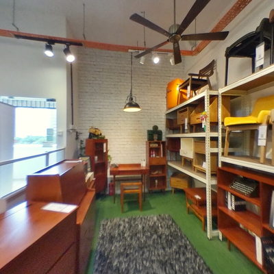 Cabinets & Chairs