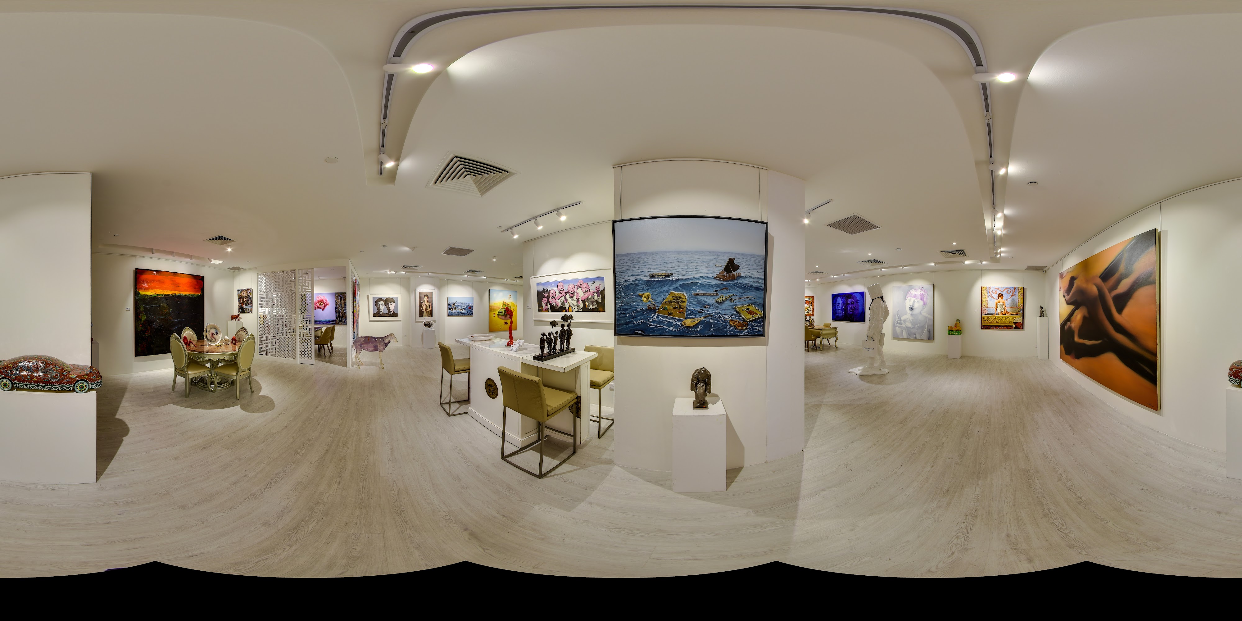 Chic Art Showroom Display