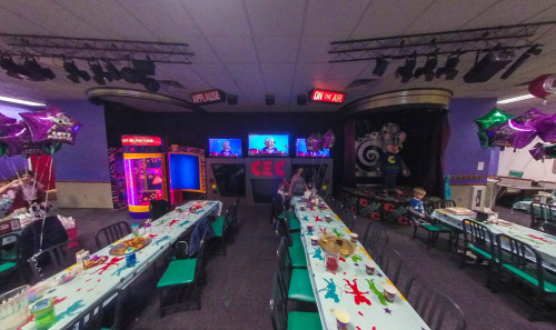 Las Vegas Chuck E. Cheese - Grand Canyon
