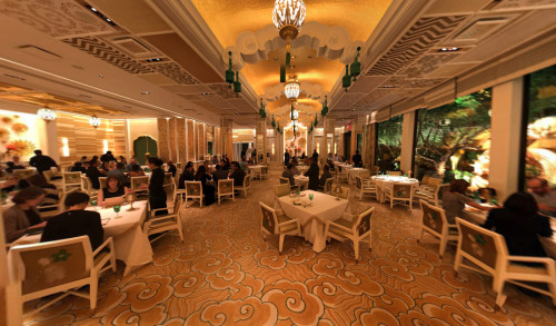 Las Vegas Wing Lei