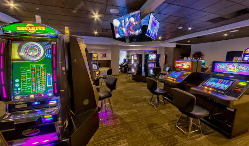 Las Vegas Lucky's Gaming & Spirits Casino